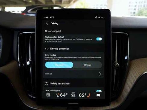 New 2026 Volvo XC60 B5 Plus w/ Climate Package image 16