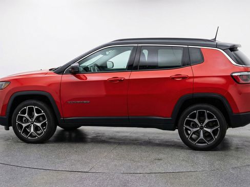 Used 2025 Jeep Compass Limited image 5