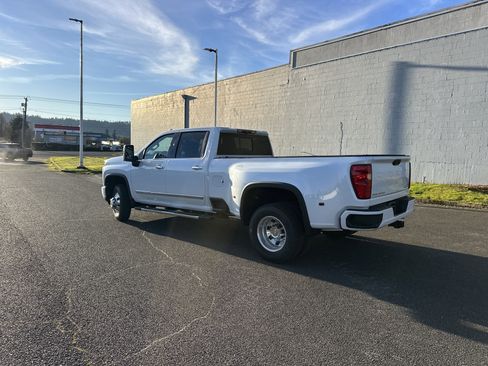 New 2026 Chevrolet Silverado 3500 High Country w/ High Country Premium Package image 3