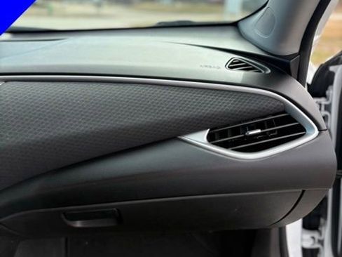 Used 2024 Chevrolet Malibu LT image 31