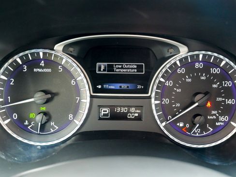 Used 2013 INFINITI JX35 AWD w/ Premium Pkg image 45