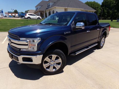 Used 2018 Ford F150 Lariat w/ Equipment Group 502A Luxury AWD/4WD image 3