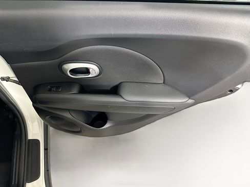 Used 2015 Kia Soul + FWD image 27
