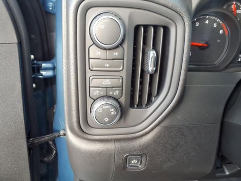 New 2026 Chevrolet Silverado 2500 Custom w/ Custom Convenience Package image 25