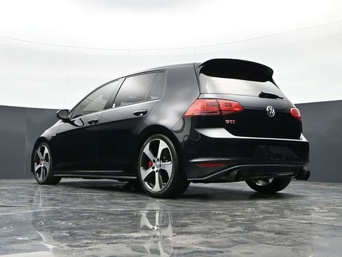 Used 2016 Volkswagen Golf 4-Door image 38