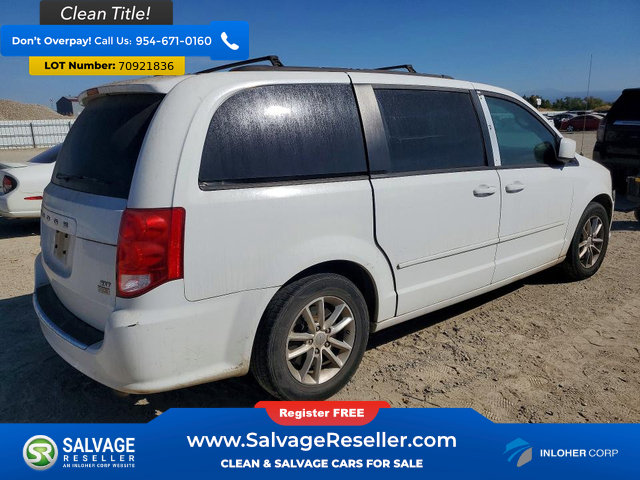 Used 2016 Dodge Grand Caravan SXT w/ UConnect Hands-Free Group FWD image 4