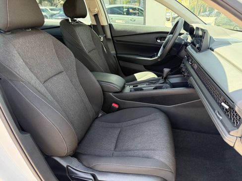 Used 2023 Honda Accord EX image 29
