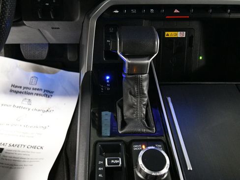 Used 2024 Toyota Tundra Platinum image 16