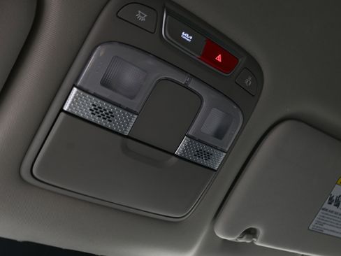 Used 2024 Kia Telluride LX image 45