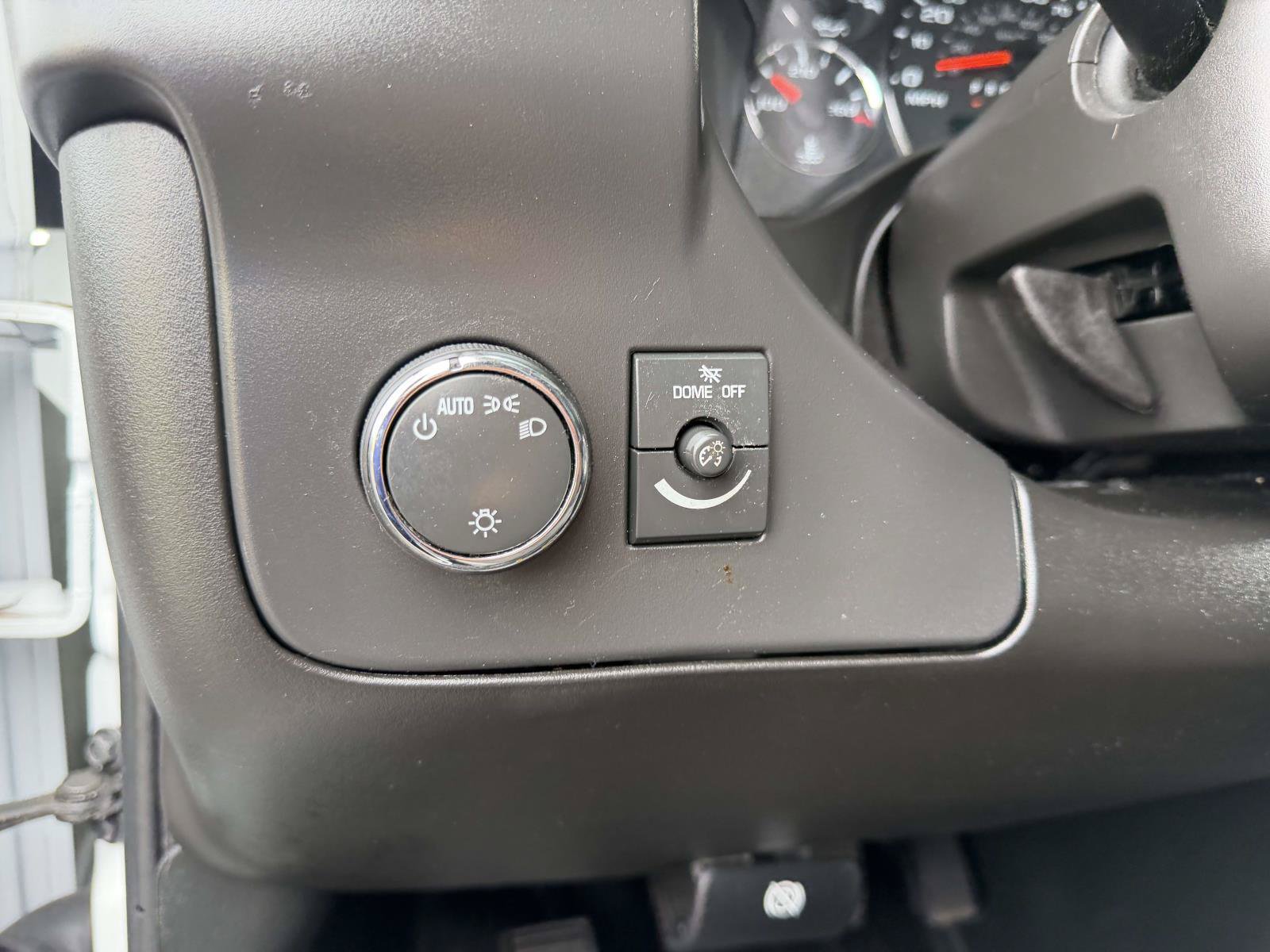 Certified 2025 Chevrolet Express 2500 w/ Driver Convenience Package RWD image 19