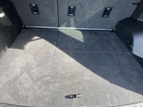 Used 2025 Chevrolet Equinox LT FWD image 32