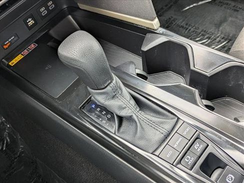 Used 2025 Toyota Camry LE image 17