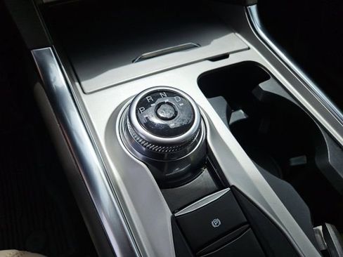 Used 2023 Ford Explorer Platinum w/ Technology Package image 31