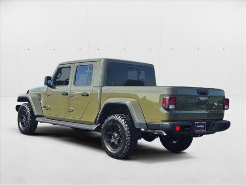New 2025 Jeep Gladiator Sport image 9