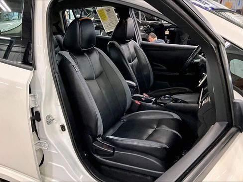 Used 2018 Nissan Leaf SL w/ SL Technology Package image 8