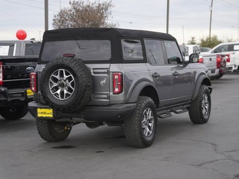 Used 2024 Ford Bronco Badlands image 6