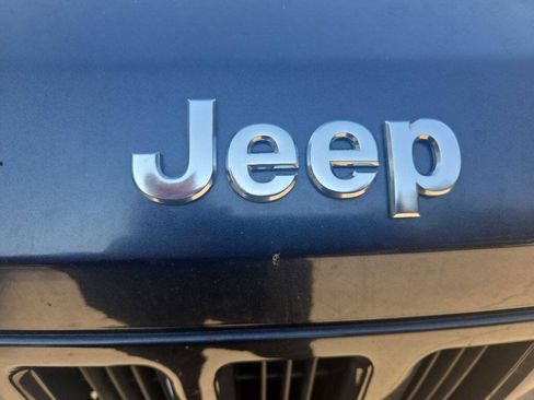 Used 2008 Jeep Liberty Sport w/ Popular Equipment Group AWD/4WD image 10