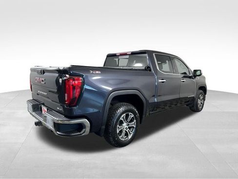 Used 2023 GMC Sierra 1500 SLT w/ SLT Convenience Package AWD/4WD image 7