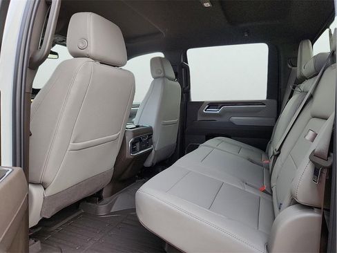 New 2025 GMC Sierra 2500 SLT w/ Texas SLT Premium Package image 17