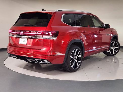 Used 2025 Volkswagen Atlas SEL Premium R-Line AWD/4WD image 2