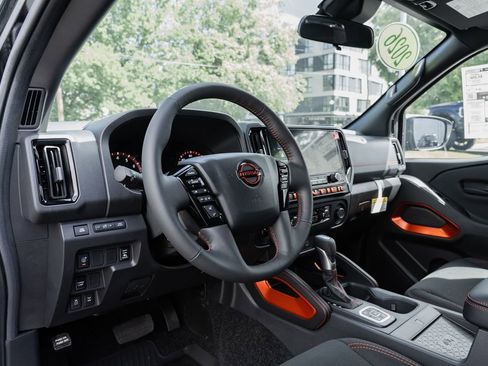 New 2026 Nissan Frontier PRO-4X w/ Tow Package AWD/4WD image 23
