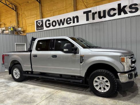 Used 2020 Ford F250 XLT w/ XLT Value Package AWD/4WD image 3