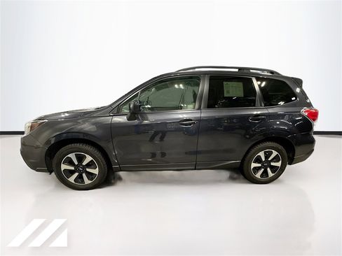Used 2018 Subaru Forester 2.5i Premium image 7