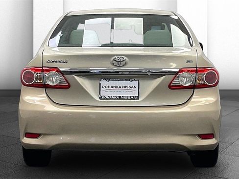 Used 2013 Toyota Corolla LE image 3