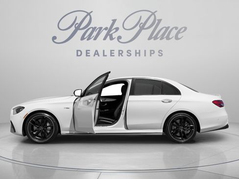 Used 2023 Mercedes-Benz E 350 Sedan image 2