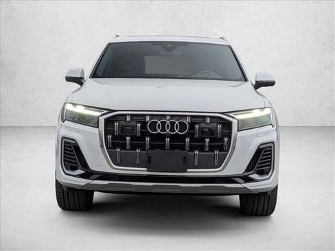 Certified 2025 Audi Q7 Premium Plus image 2