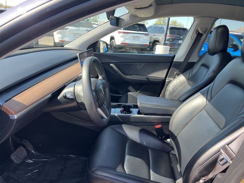 Used 2020 Tesla Model Y Long Range AWD/4WD image 27