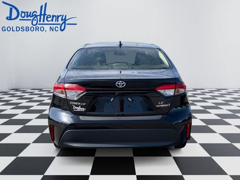 Used 2024 Toyota Corolla LE FWD image 4