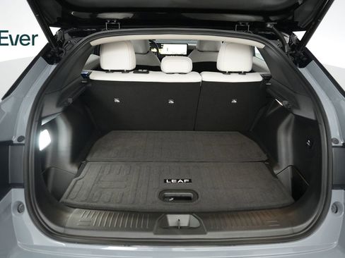 Used 2026 Nissan Leaf Platinum+ w/ Cargo Package (Platinum+) FWD image 8