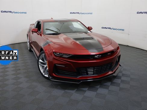 Certified 2022 Chevrolet Camaro SS w/ Design Package 2 RWD image 2