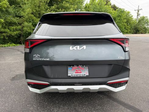 Used 2023 Kia Sportage EX AWD/4WD image 11