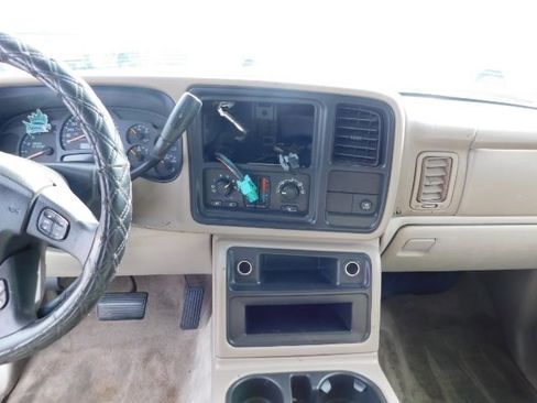 Used 2004 Chevrolet Tahoe LS w/ Safe And Secure Package image 17