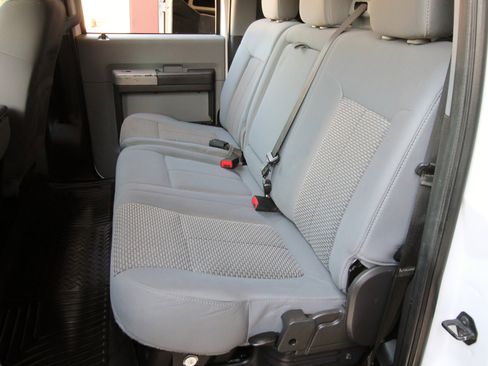 Used 2014 Ford F250 XLT w/ XLT Value Package image 42