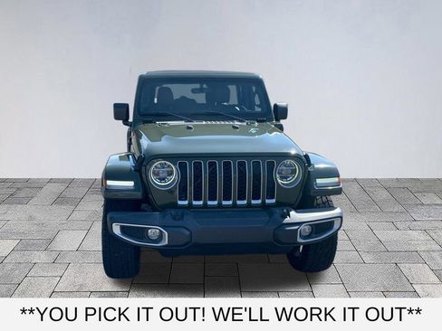 Used 2021 Jeep Wrangler Unlimited Sahara w/ Cold Weather Group AWD/4WD image 2