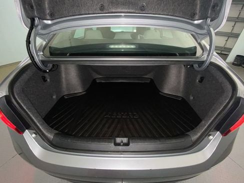 Used 2018 Honda Accord LX image 22