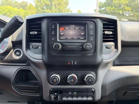 Used 2024 RAM 3500 Tradesman w/ Chrome Appearance Group AWD/4WD image 33
