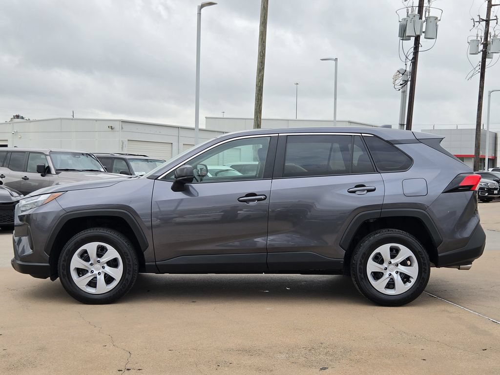 Used 2025 Toyota RAV4 LE FWD image 6