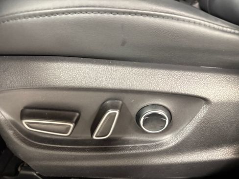 Used 2017 Toyota Prius Prime Premium w/ Carpet Mat Package FWD image 16