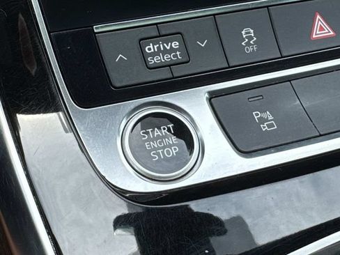 Used 2022 Audi Q7 2.0T Premium AWD/4WD image 39