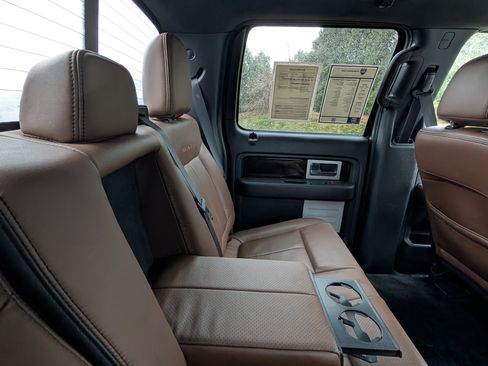 Used 2014 Ford F150 Platinum image 31