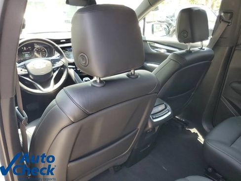 Used 2021 Cadillac XT6 Premium Luxury FWD image 15