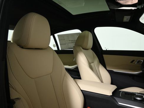 Used 2026 BMW 330i xDrive Sedan w/ Convenience Package image 35