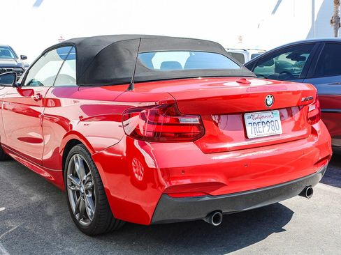 Used 2016 BMW M235i Convertible RWD image 10
