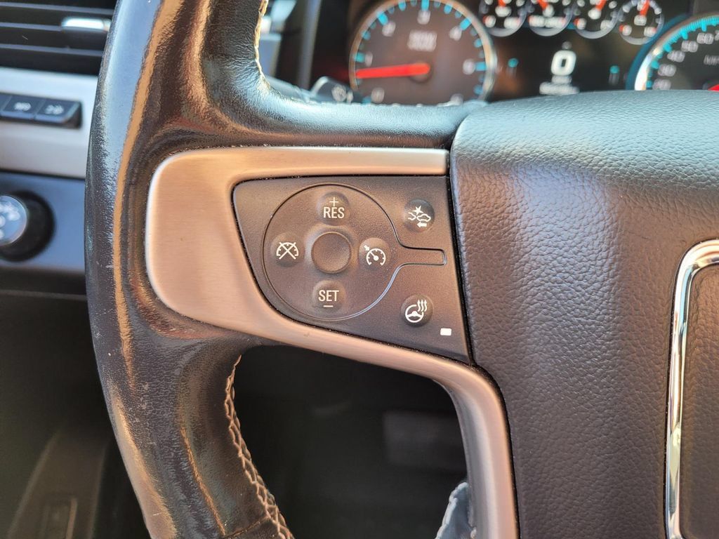 Used 2019 GMC Yukon XL Denali w/ Open Road Package RWD image 34