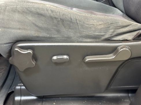 Used 2009 Chevrolet Silverado 2500 LT w/ Exterior Plus Package image 11