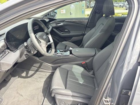 Used 2025 Audi A6 e-tron Premium Plus w/ Premium Plus RWD image 17